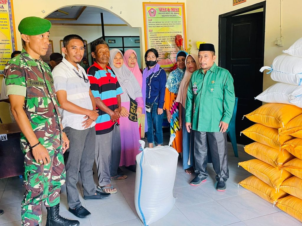 40 KK Terdampak Banjir Terima Bantuan, Iskandar Monoarfa : Terima Kasih Para Pengusaha