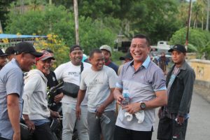 Lama Tak Jumpa, Begini Cara Syarif Mbuinga Jawab Kerinduan Masyarakat Patilanggio