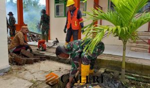 Pani Gold Project dan TNI Bersama Warga Bersihkan Sekolah dan Puskesmas di Hulawa