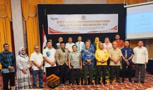Nasir Giasi Tutup Orientasi Anggota DPRD Pohuwato Periode 2024-2029