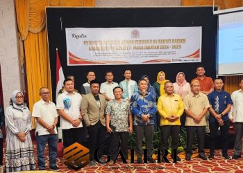 Nasir Giasi Tutup Orientasi Anggota DPRD Pohuwato Periode 2024-2029