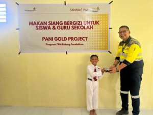 Pani Gold Project Bangun Disiplin Siswa Lewat Program Makan Siang