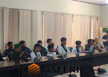 Audiensi DPRD Pohuwato, Mahasiswa Tuntut Evaluasi Pembukaan Ritel Alfamidi dan Regulasi Ritel yang Ada