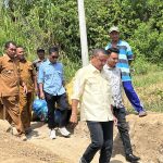 Foto : Anggota DPD RI Syarif Mbuinga di Dampingi Aleg DPRD Pohuwato. (FOTO : HITLER).