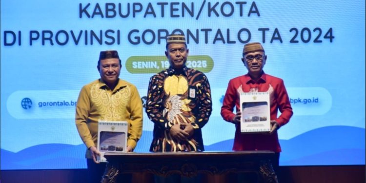 BPK Serahkan LHP, Pohuwato Kembali Catat Prestasi Opini WTP