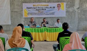 Gelar Silaturahmi Dengan Masyarakat, Syarif Mbuinga Diusul Menjadi Anggota Kehormatan KMP Desa Tridaarma