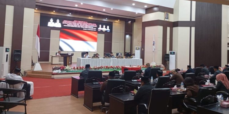 Pemkab dan DPRD Pohuwato Tandatangani Persetujuan RTRW 2025–2044 dan KUA-PPAS 2026