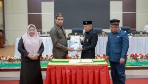 Paripurna Ke-27 Bahas APBD dan Propemperda, Bupati Tegaskan Pentingnya Sinkronisasi Perencanaan