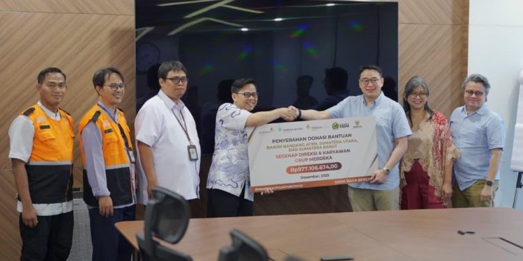 Solidaritas untuk Sumatra: Grup Merdeka dan Karyawan Salurkan Donasi Rp977 Juta bagi Korban Bencana