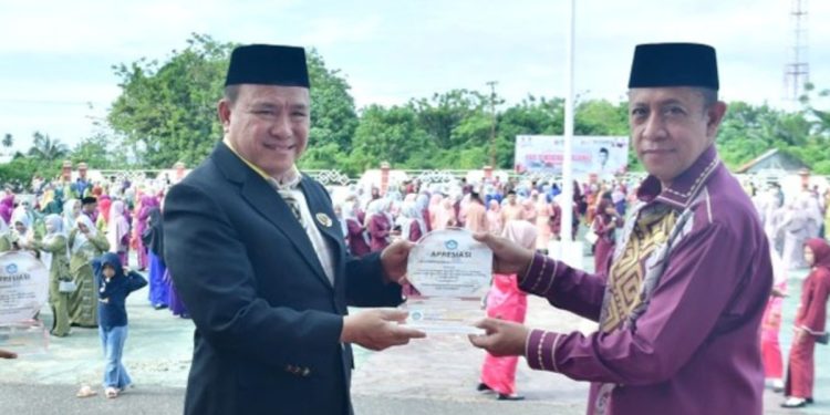 Hadiri Hardiknas, Ketua DPRD Beni Nento Tegaskan Komitmen Majukan Pendidikan