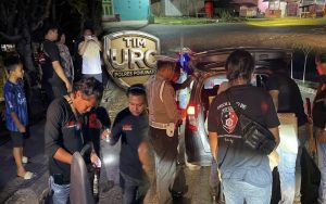 Patroli Malam Minggu, Tim URC Polres Pohuwato Sisir Wilayah Paguat – Marisa, Amankan Puluhan Botol Miras