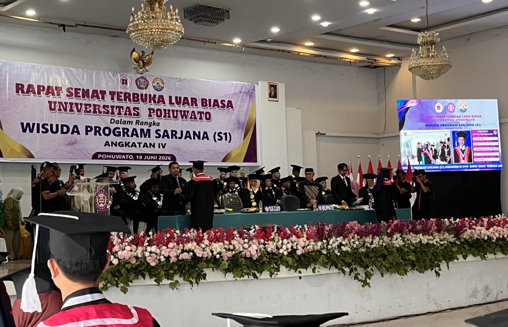 Wisuda Sarjana (S1) Angkatan IV Universitas Pohuwato, 251 Lulusan Resmi Dikukuhkan