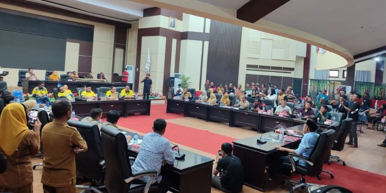 Polemik Tambang Pohuwato, DPRD Kawal Legalitas Perusahaan dan Penyelesaian Tali Asih Warga