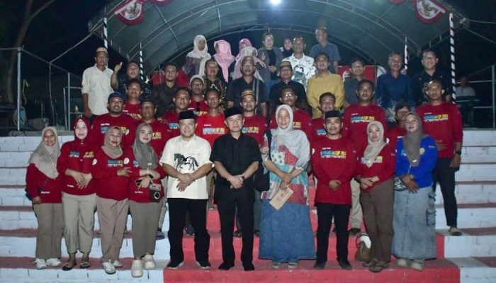 Hadiri Resepsi Penutupan HUT ke-81 RI, Beni Nento Apresiasi Kebersamaan Warga Randangan